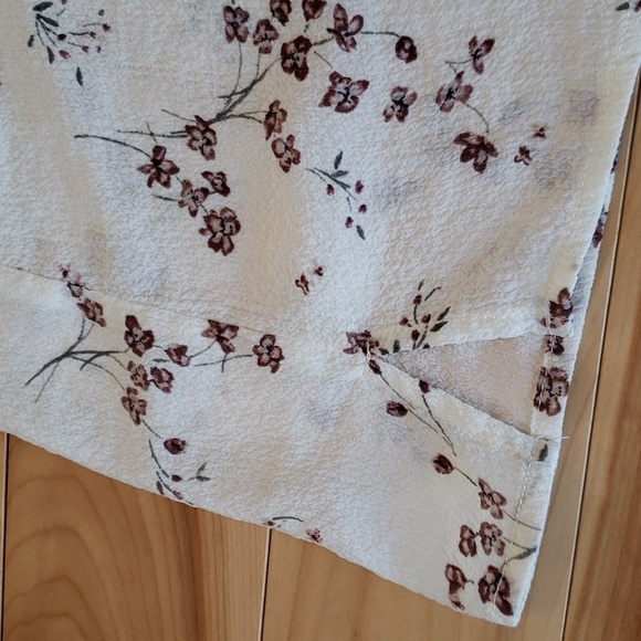 Summer top - Picture 5 of 9